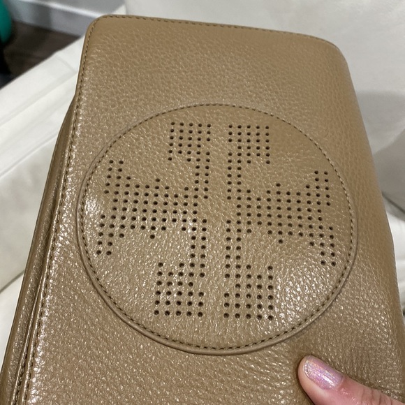 Tory Burch , soft leather , crossbody - Picture 11 of 12